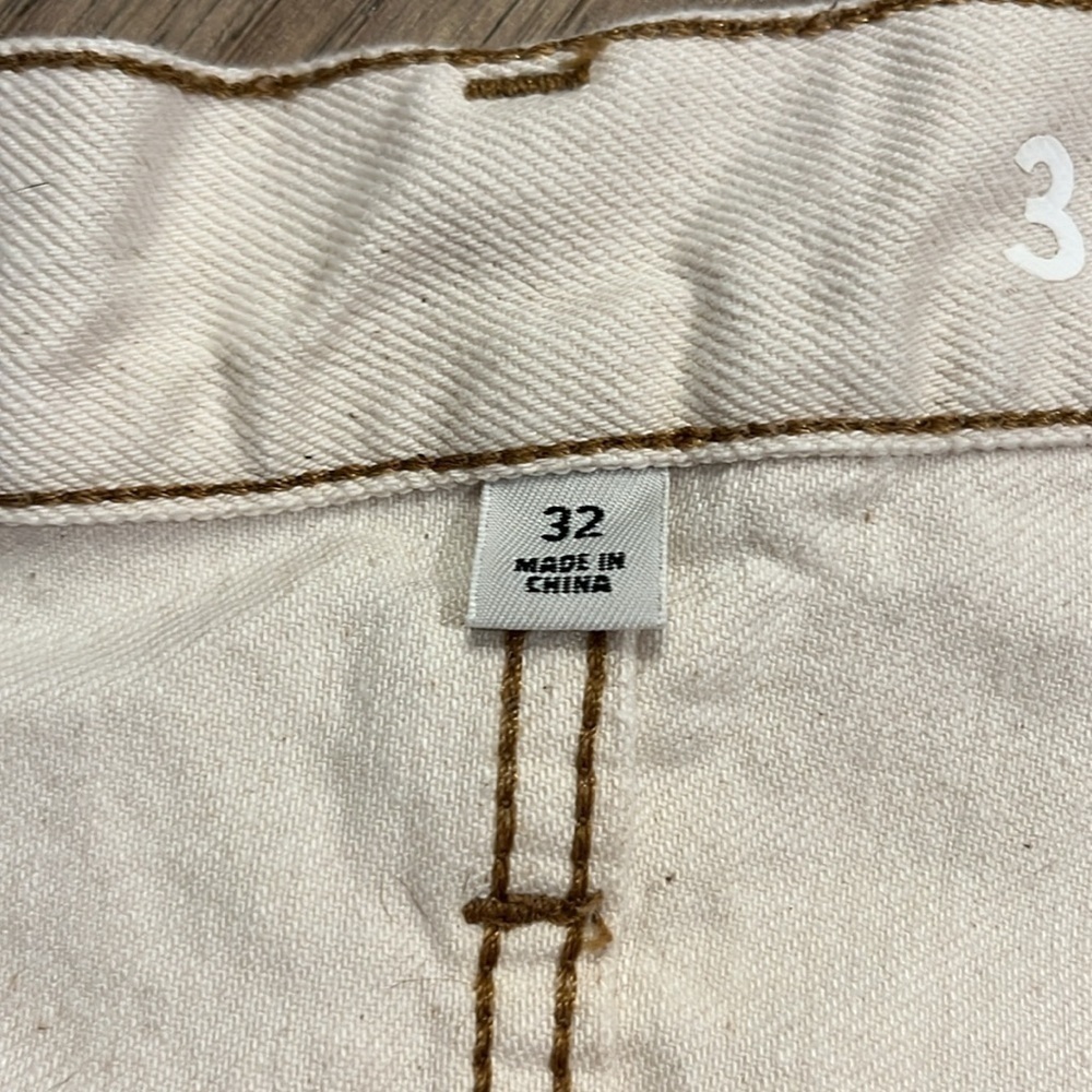 J. CREW cream / off white mid length denim shorts, size 32 - Picture 3 of 7